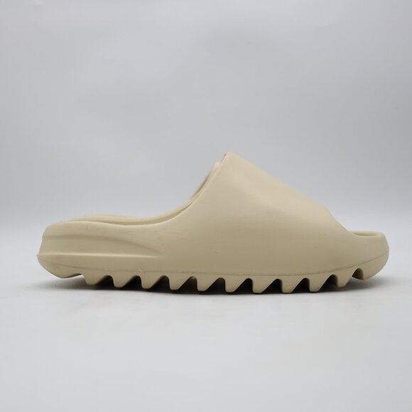 Adidas Yeezy Slide Bone Men's Size 6 Women’s 7 Casual Sandals Slip On - Picture 1 of 9